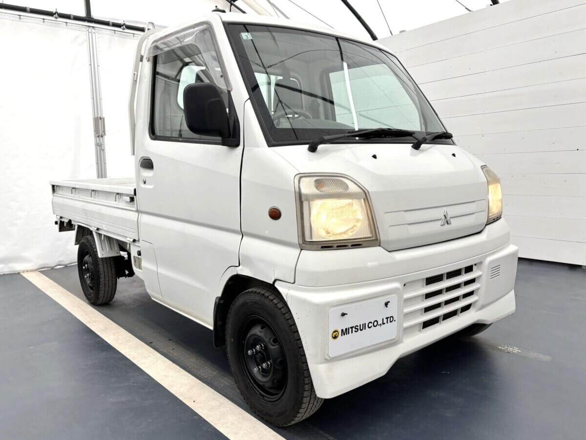 2000 Mitsubishi Minicab Truck