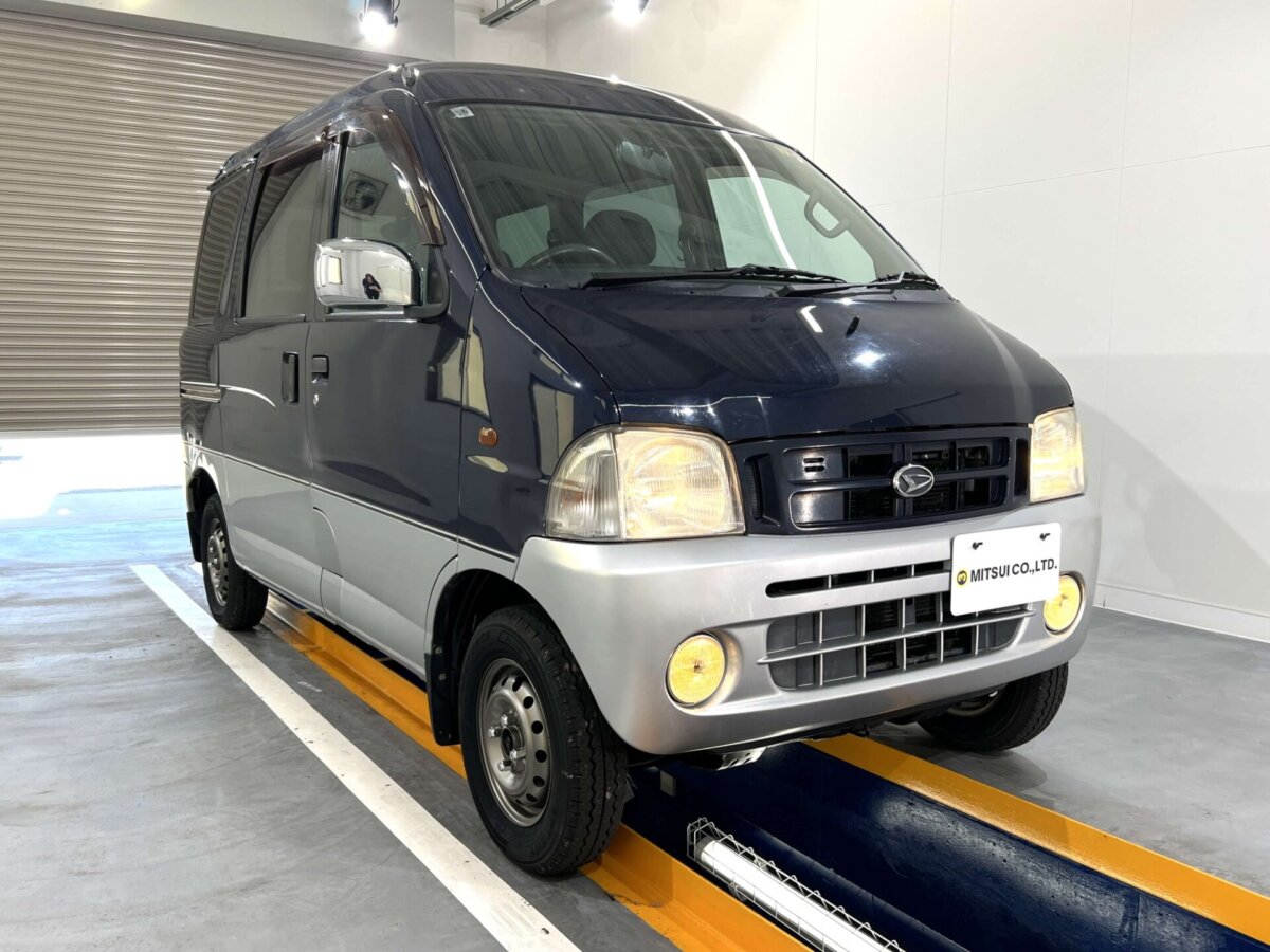 2000 Daihatsu Atrai