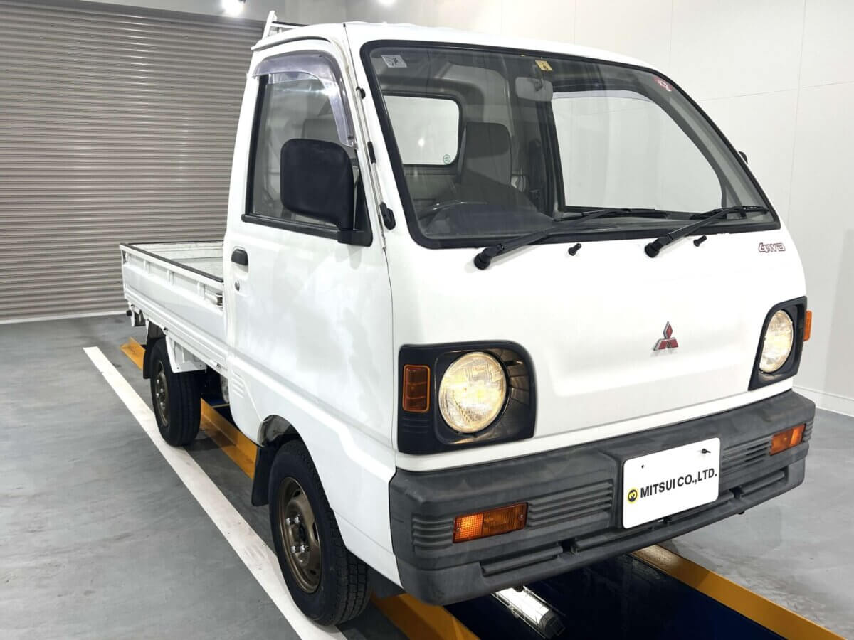 1991 Mitsubishi Minicab Truck