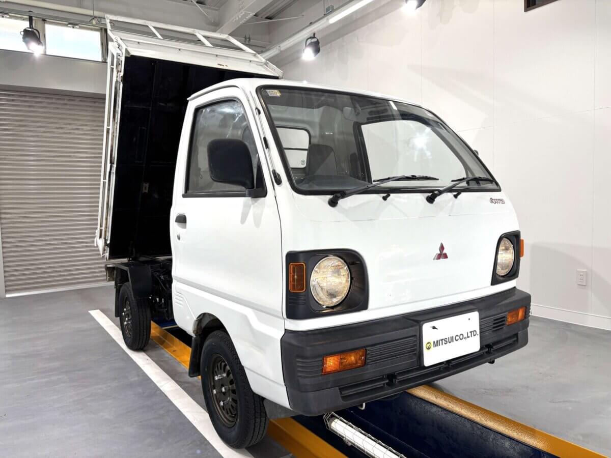 1991 Mitsubishi Minicab Dump