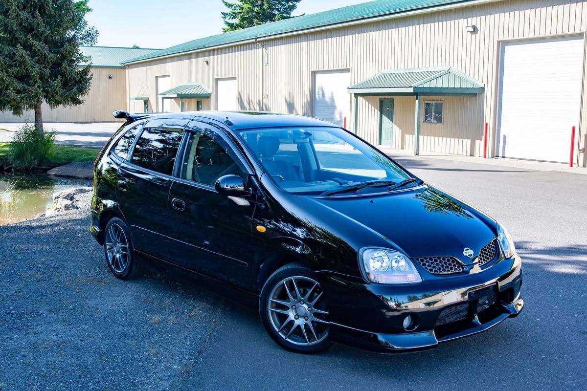 1999 Nissan Tino Autech SR20, FWD, PS, PW, PL, AC, Automatic