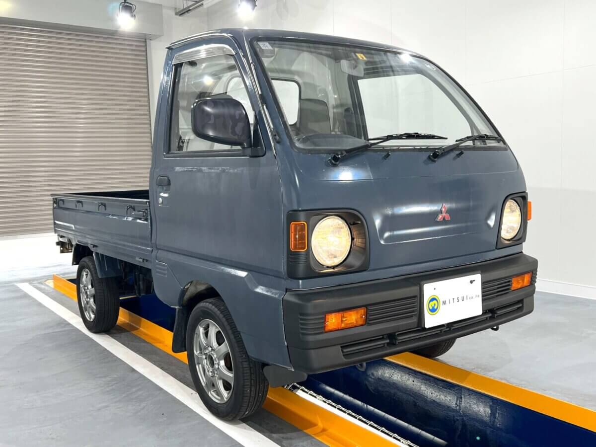 1993 Mitsubishi Minicab Truck