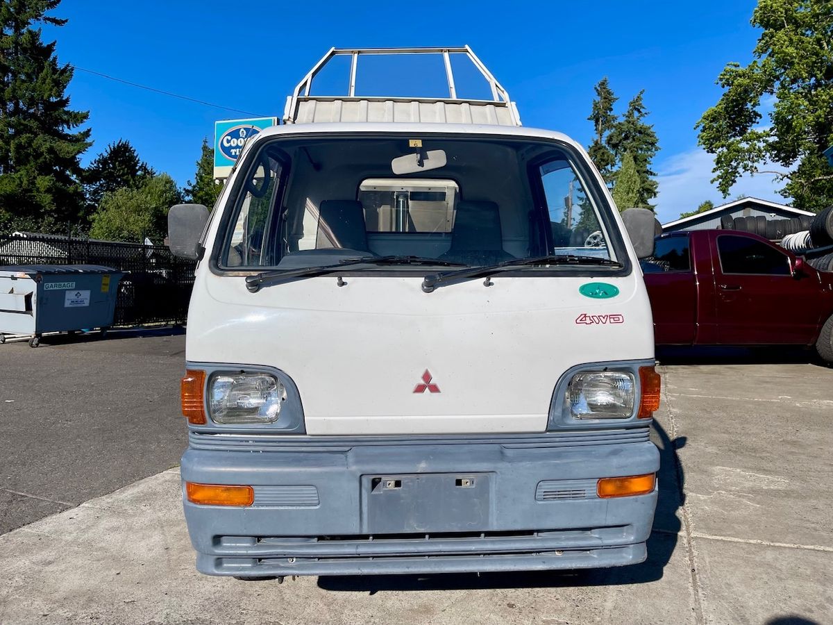 1995 Mitsubishi Minicab SD Dump 4WD, 2Hi-4Hi-4Lo, PS, AC, 5MT, LSD