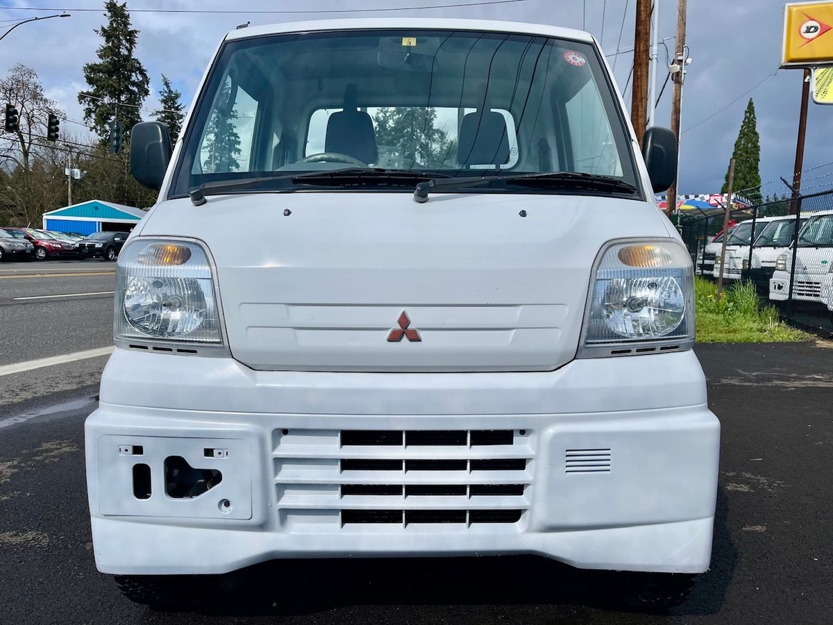 1999 Mitsubishi Minicab Special Edition 4WD, 2Hi-4Hi-4Lo, AC, PS, 5MT