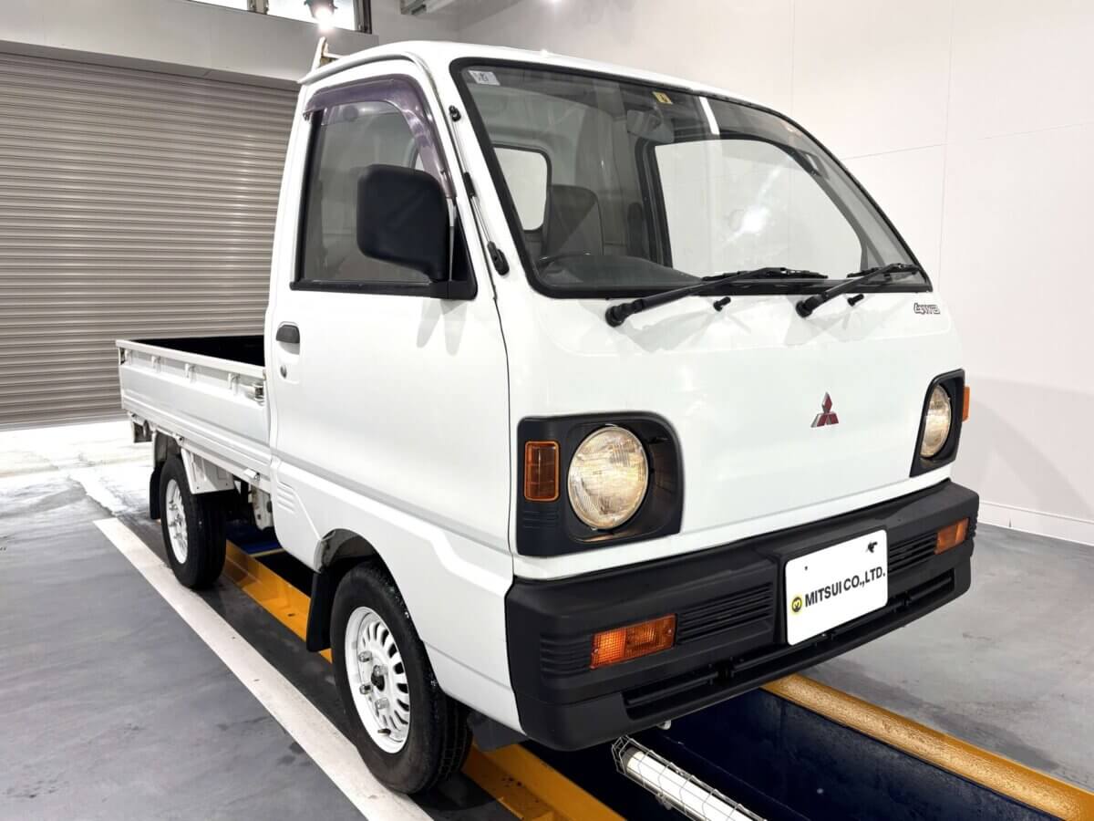 1991 Mitsubishi Minicab Truck