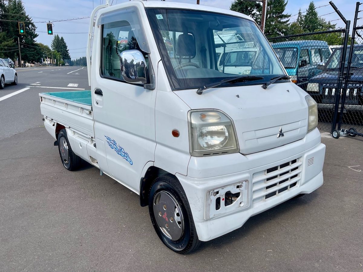 2000 Mitsubishi Minicab Special Edition RWD, PS, AC, Automatic, Rare!